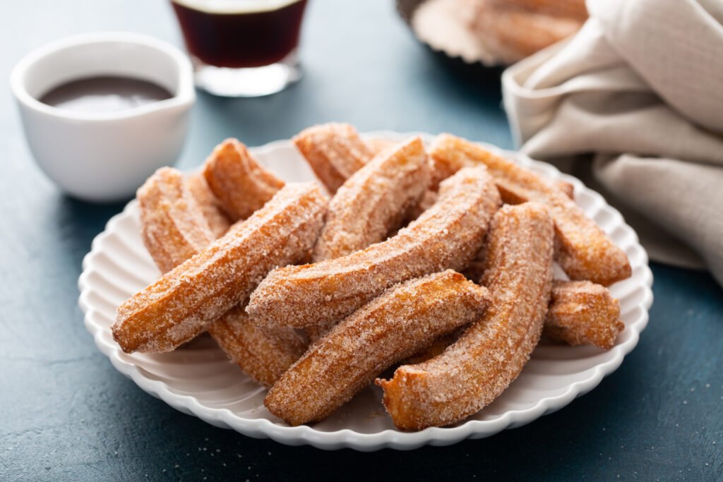 Mini churros assados com doce de leite